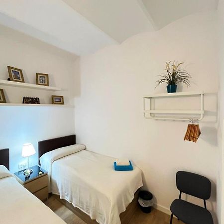Flor Habitaciones Barcelona Exterior foto
