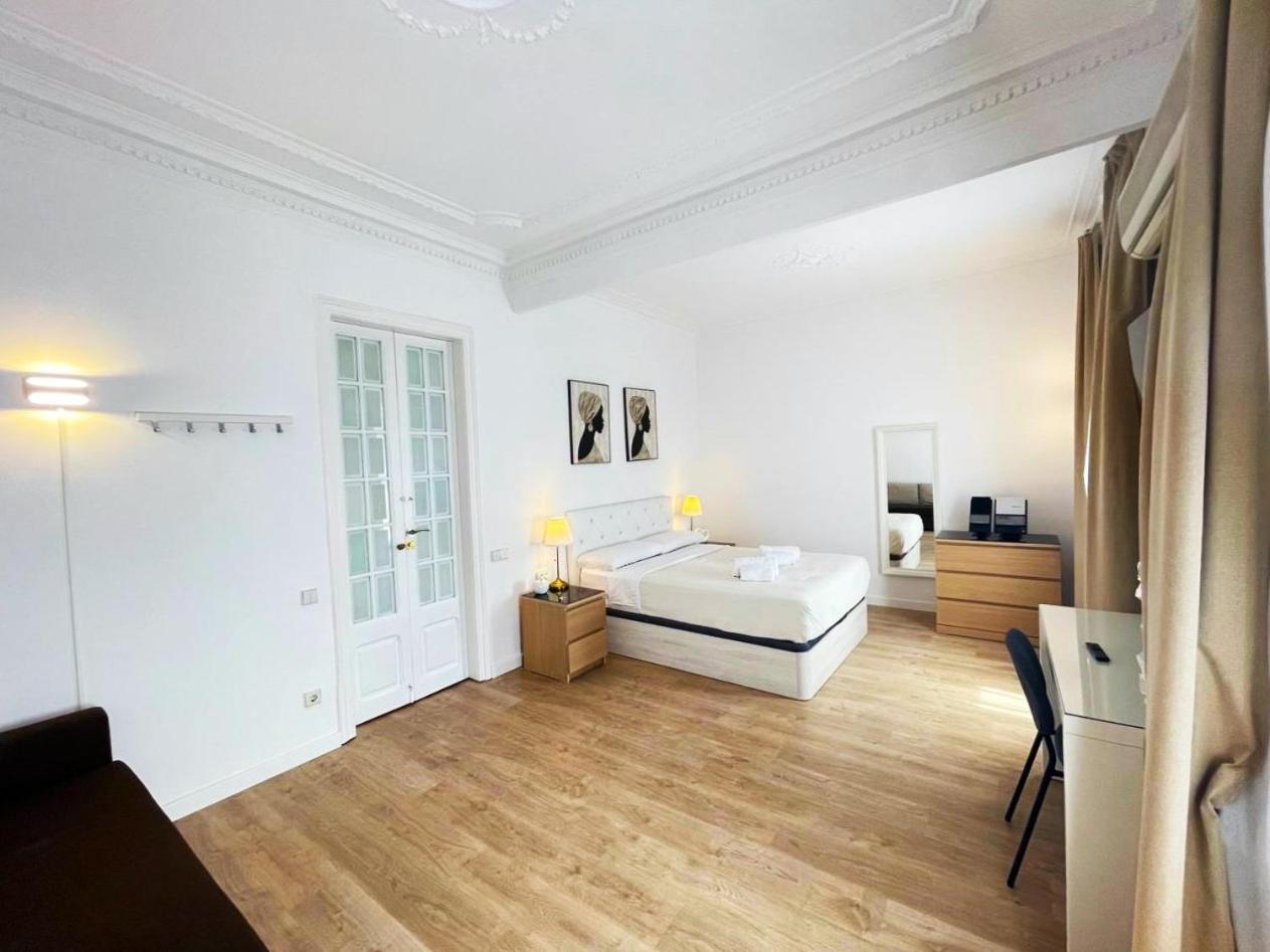 Flor Habitaciones Barcelona Exterior foto