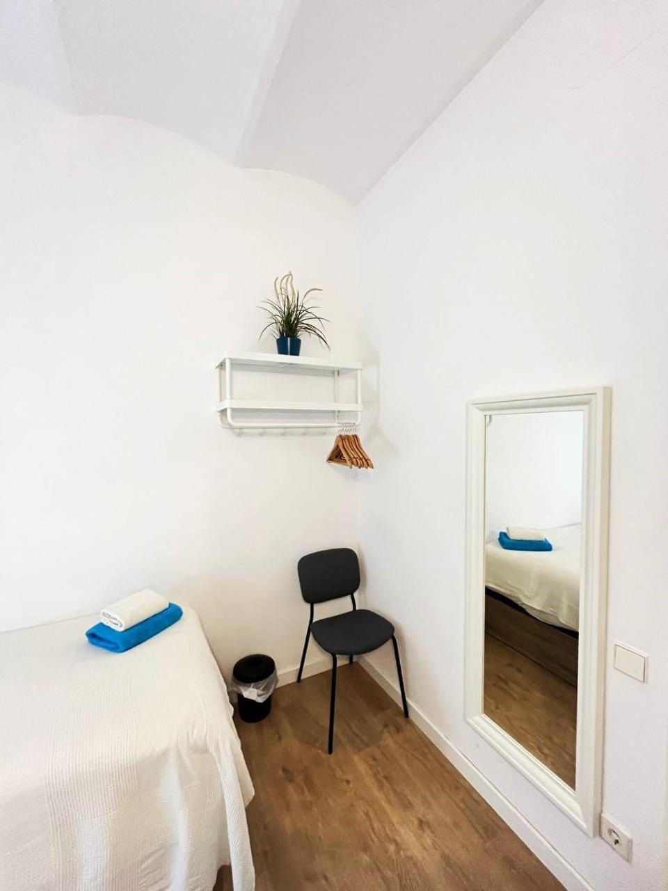 Flor Habitaciones Barcelona Exterior foto