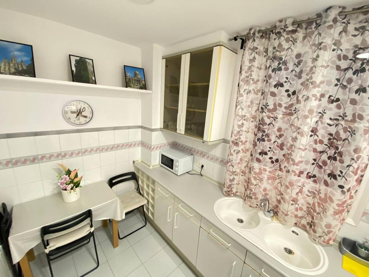 Flor Habitaciones Barcelona Exterior foto